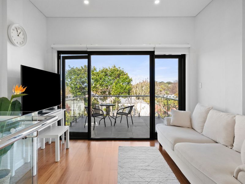 Seamless indoor-outdoor living with a serene outlook.