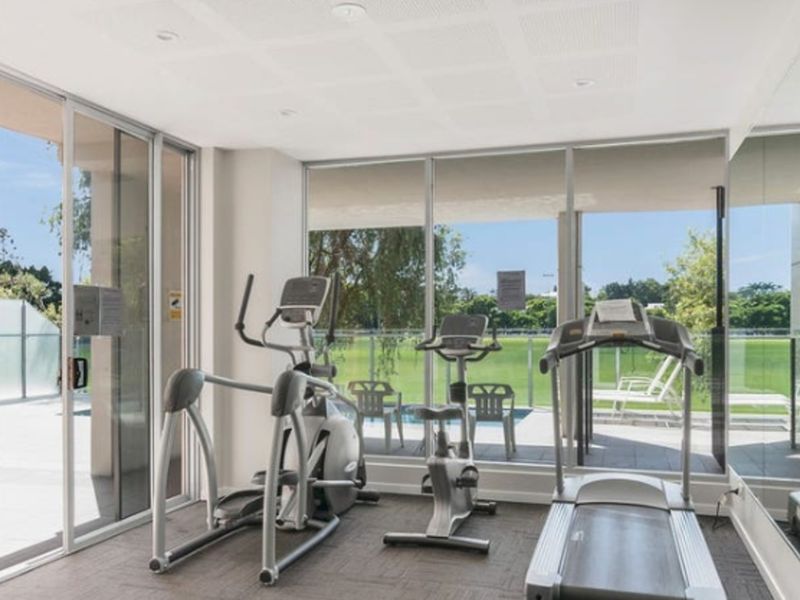 Barramul on the Park with Pool & Gym Access