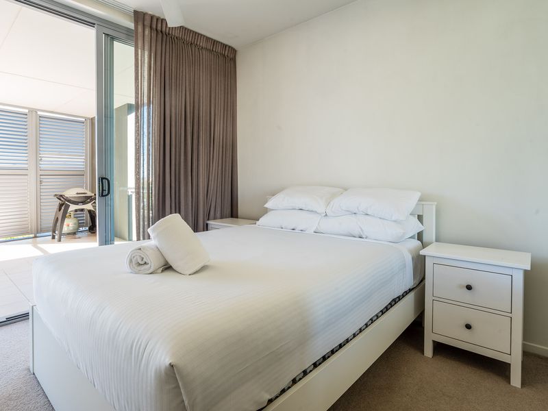 Fresh and crisp towels provided