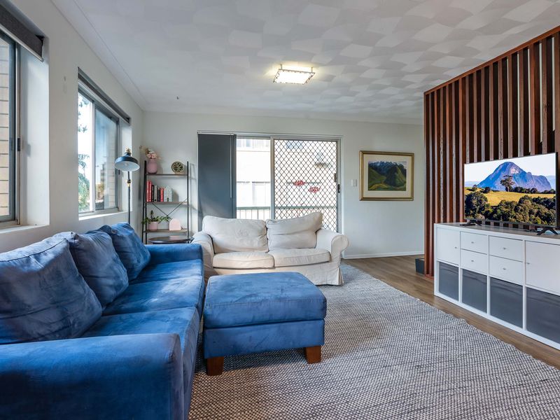 City Fringe Retreat Parkland Views – Walk to Everything!