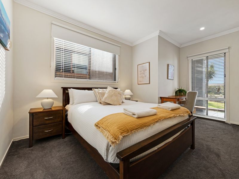 Bedroom 2 with workplace