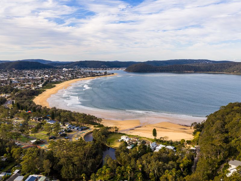 Salt & Stone Pearl Beach Stay – 2 Mins to Ocean