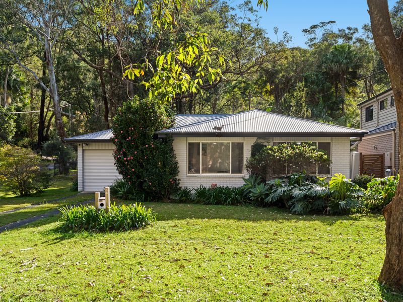 Expansive Backyard View with Spacious Outdoor Living