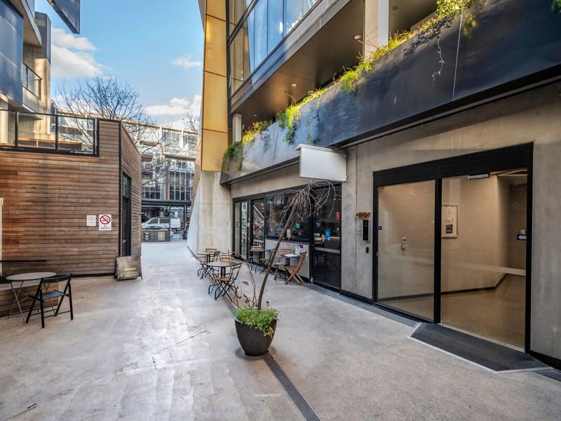 the place itself had a dynamic atmosphere