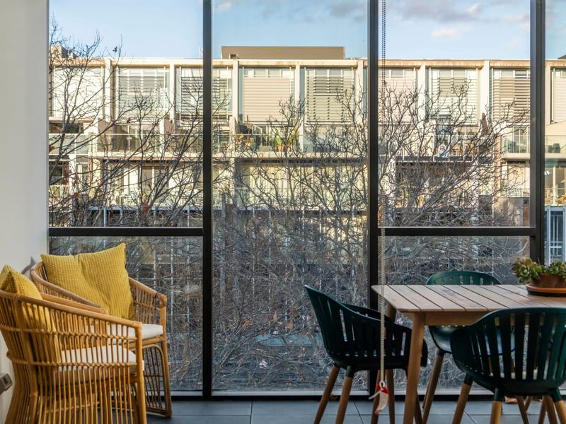 observe the city lights while feeling safe and comfortable