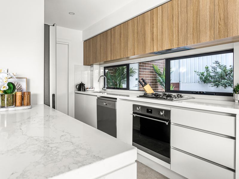 Lounge in the sunshine.