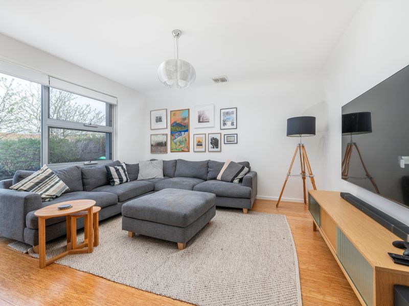 Relax in the cosy and modern living space.