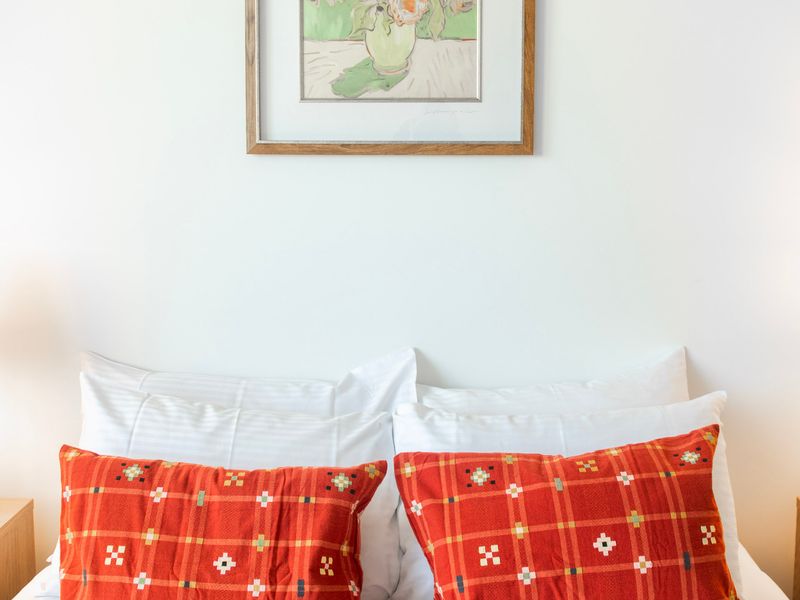 Elevated Escape | 2BR w Gym & Rooftop Spa