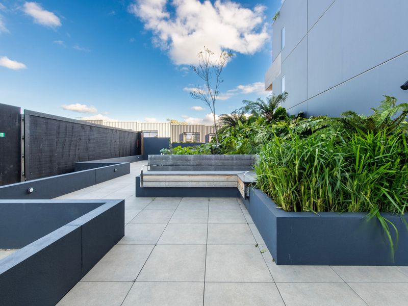 Elevated Escape | 2BR w Gym & Rooftop Spa