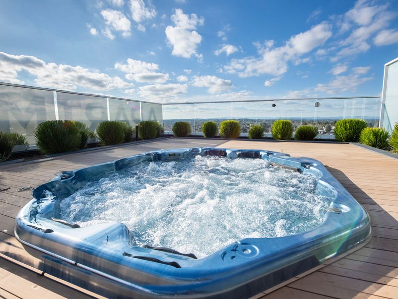 Elevated Escape | 2BR w Gym & Rooftop Spa