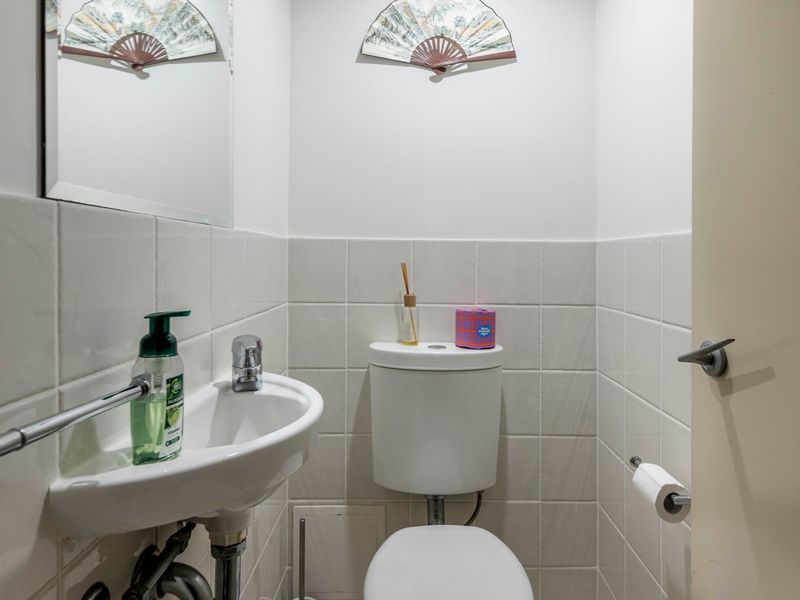 Central Braddon Retreat near Cafes and Culture