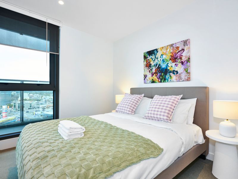 Urban Luxe Southbank Poolside Escape