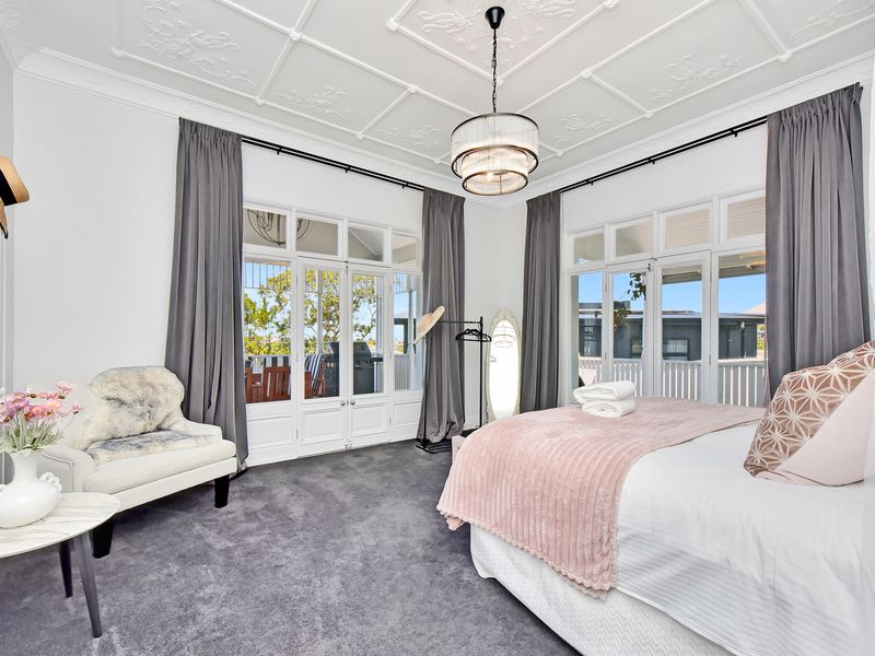 Merewether House 1910 – Iconic and Luxury Home