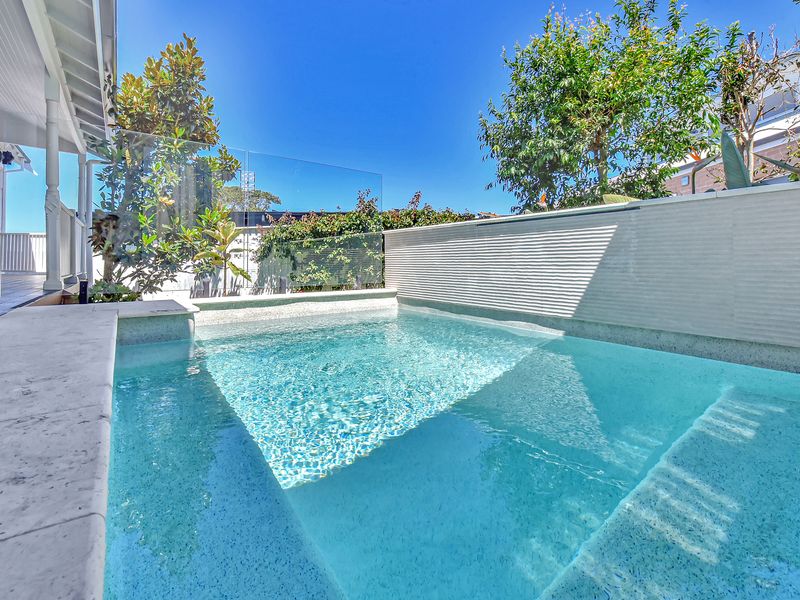 Merewether House 1910 – Iconic and Luxury Home