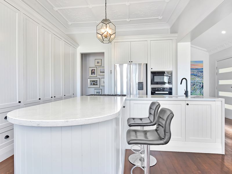 Fully equipped kitchen.