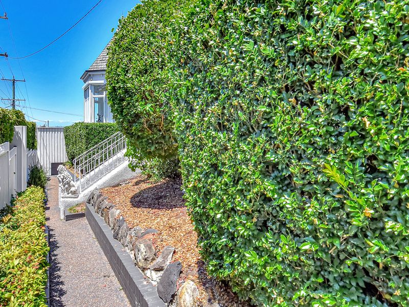 Merewether House 1910 – Iconic and Luxury Home