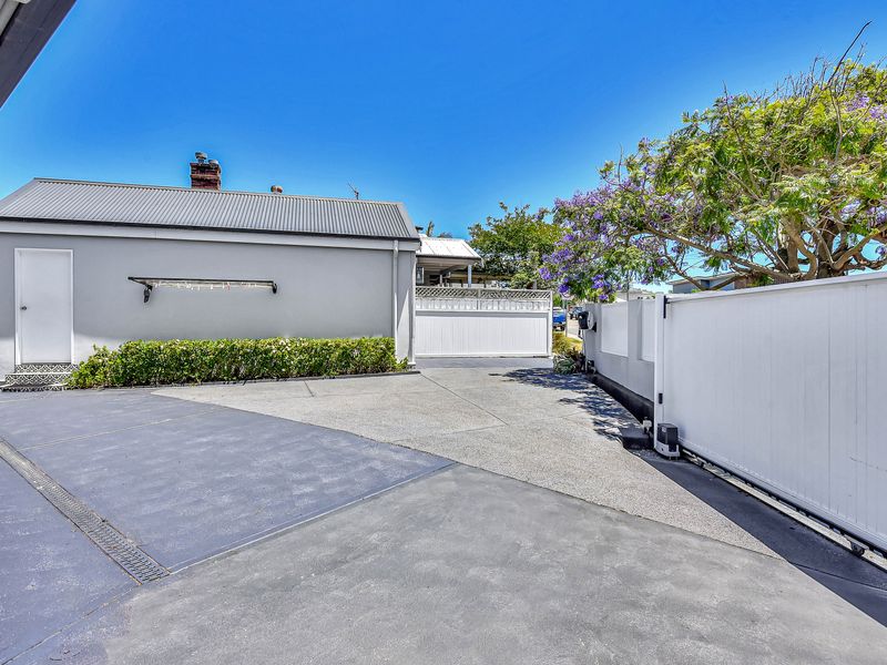 Merewether House 1910 – Iconic and Luxury Home