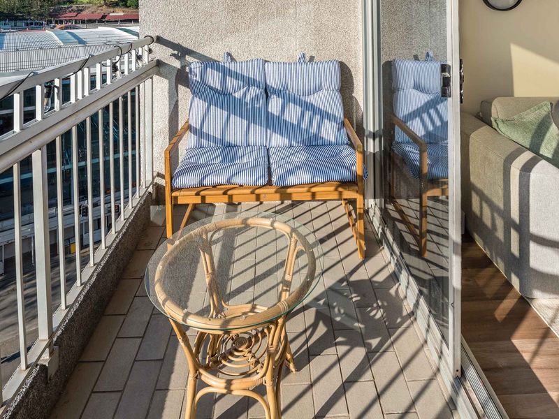 City Convenience & Comfort at The Abbey on Roma