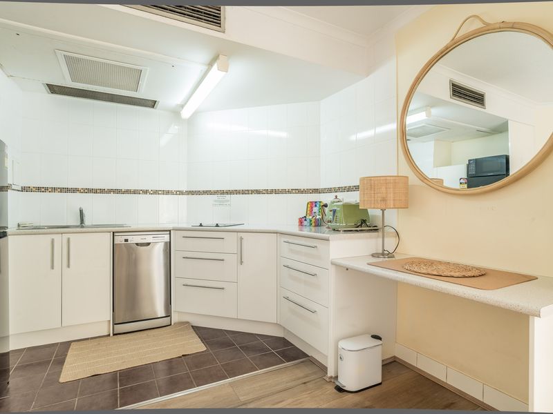 City Convenience & Comfort at The Abbey on Roma