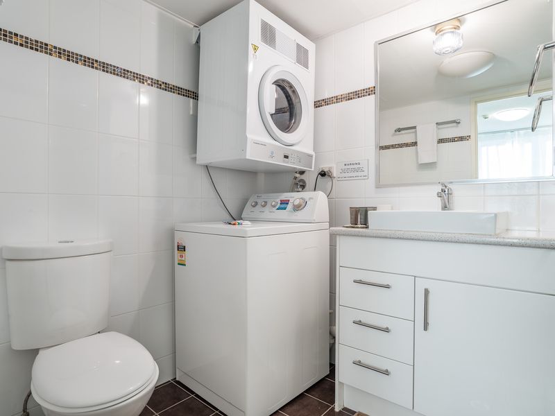City Convenience & Comfort at The Abbey on Roma