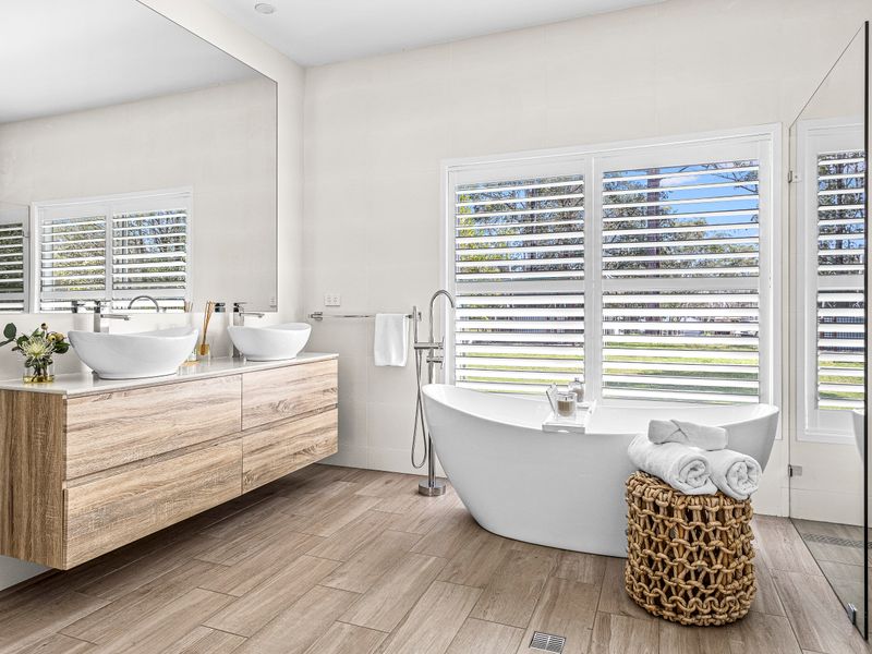 Modern bathroom with a relaxing bathtub.