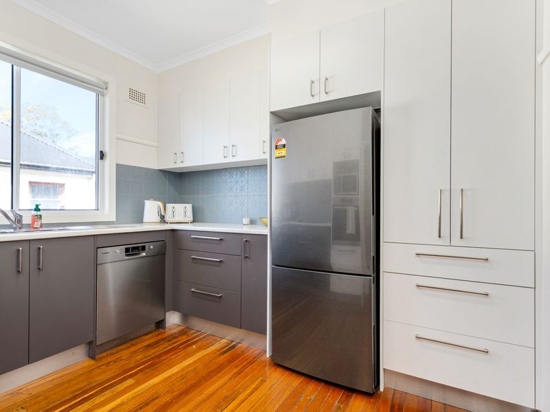 Practical cooking space with everything you need for your stay.