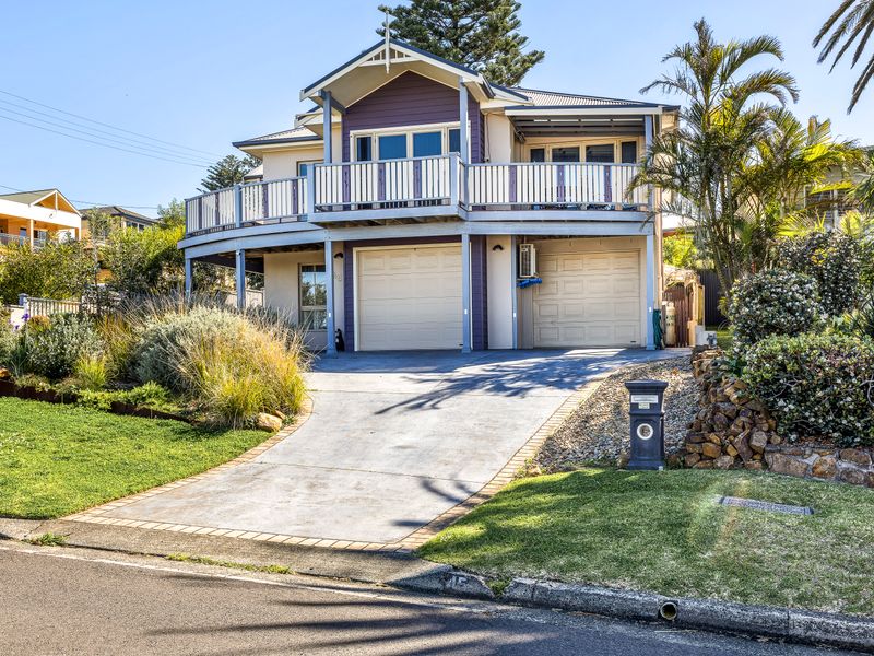 Relaxing Kiama Retreat with Garden & Comfort