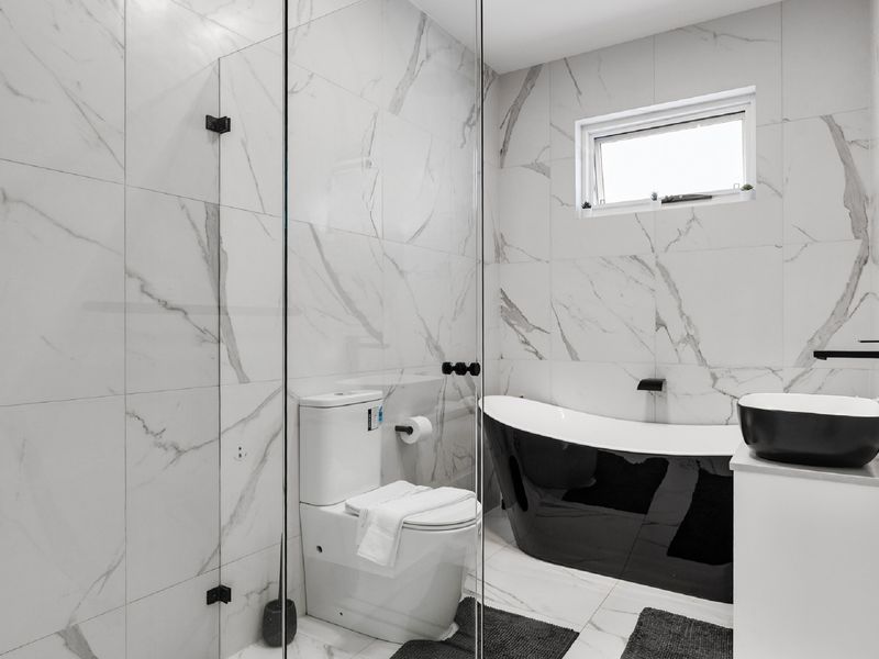 Spacious Lidcombe Lux mins to Sydney Olympic Park