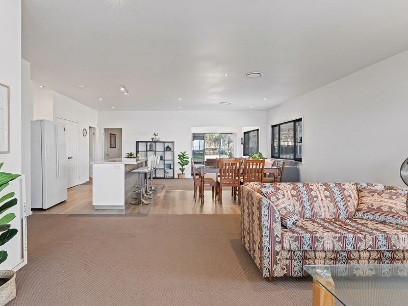 Breath taking Bay Views Private Pad Spacious