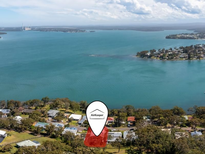 Breath taking Bay Views Private Pad Spacious