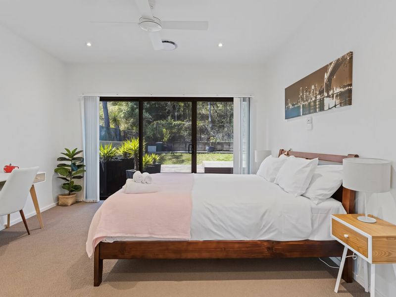 Breath taking Bay Views Private Pad Spacious
