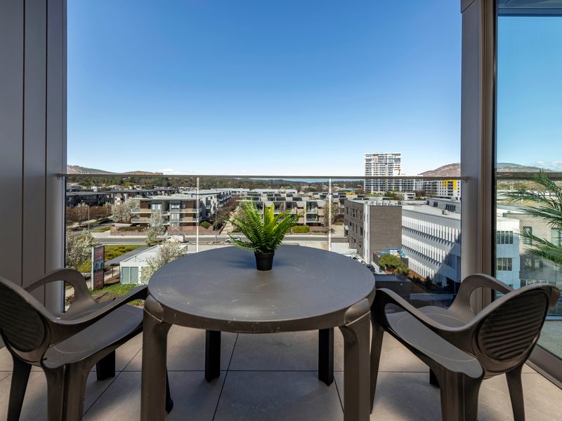 Outdoor seating with skyline outlook