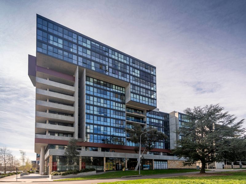 Exterior view of apartment complex