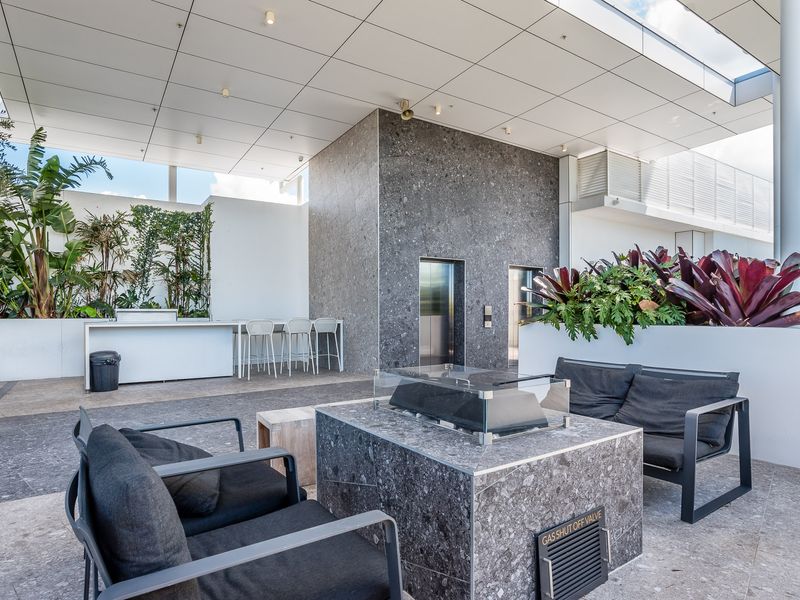 Relax and socialize in the welcoming communal area.