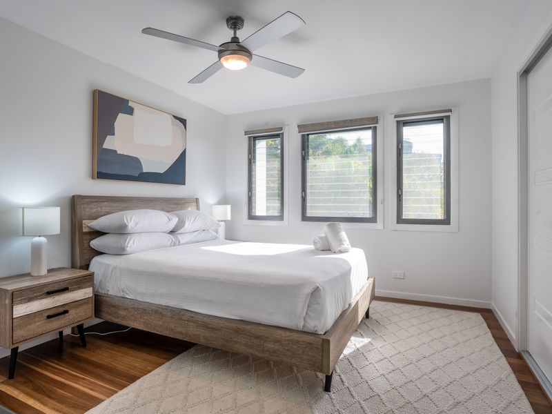 Spacious bedroom with garden outlook
