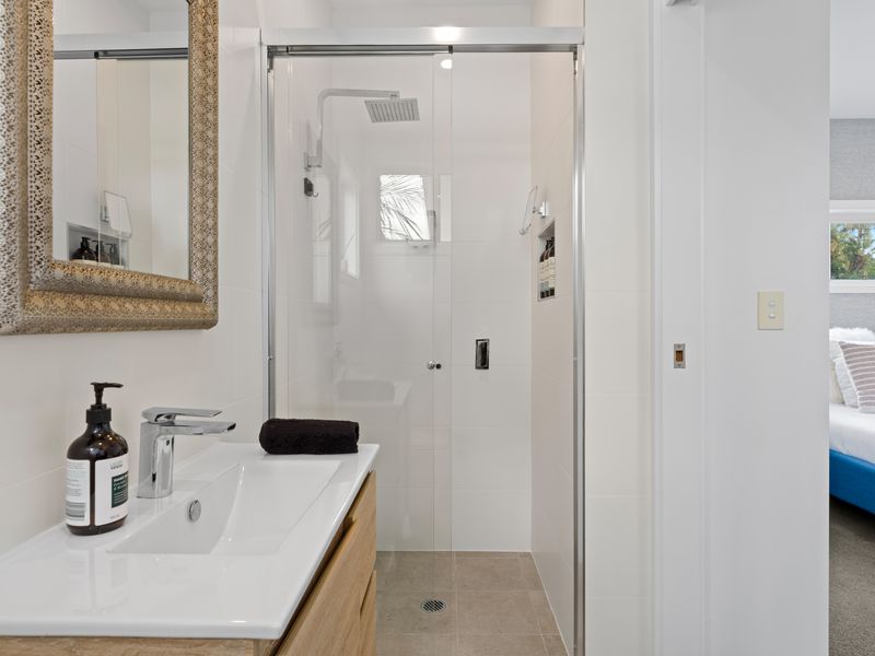 Sleek ensuite with modern finishes