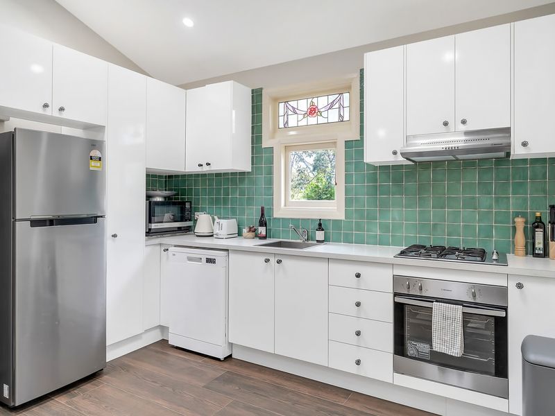 Cosy Modern Blue Mountains Cottage Katoomba