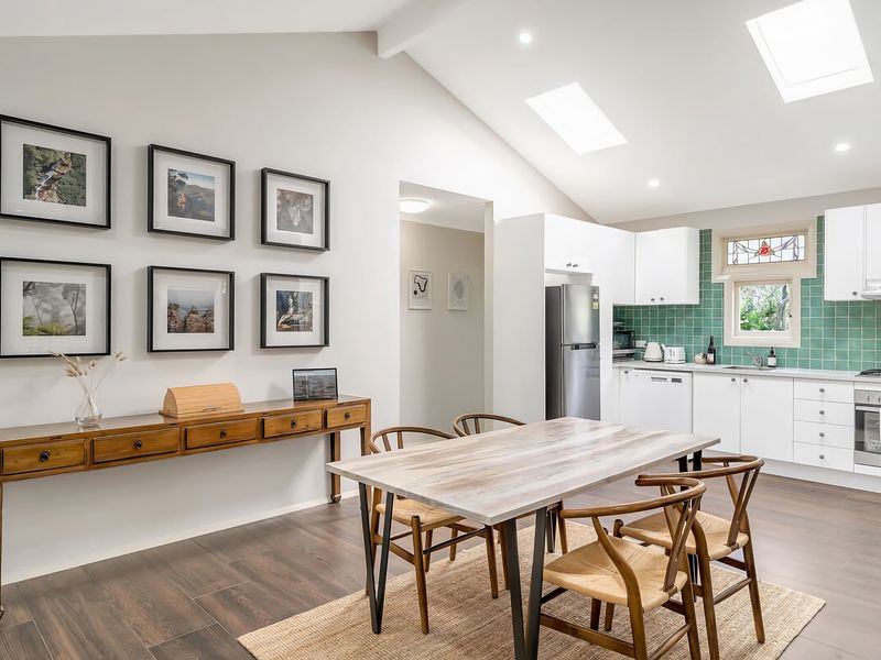 Cosy Modern Blue Mountains Cottage Katoomba