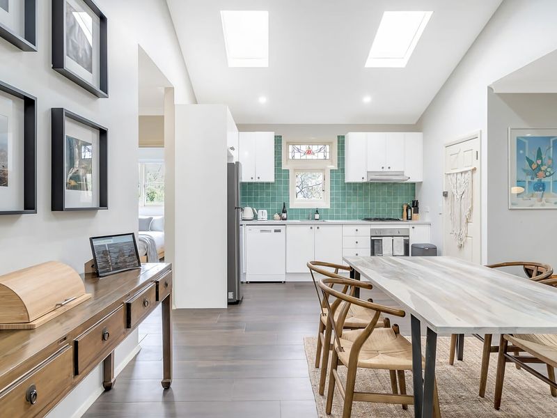 Cosy Modern Blue Mountains Cottage Katoomba
