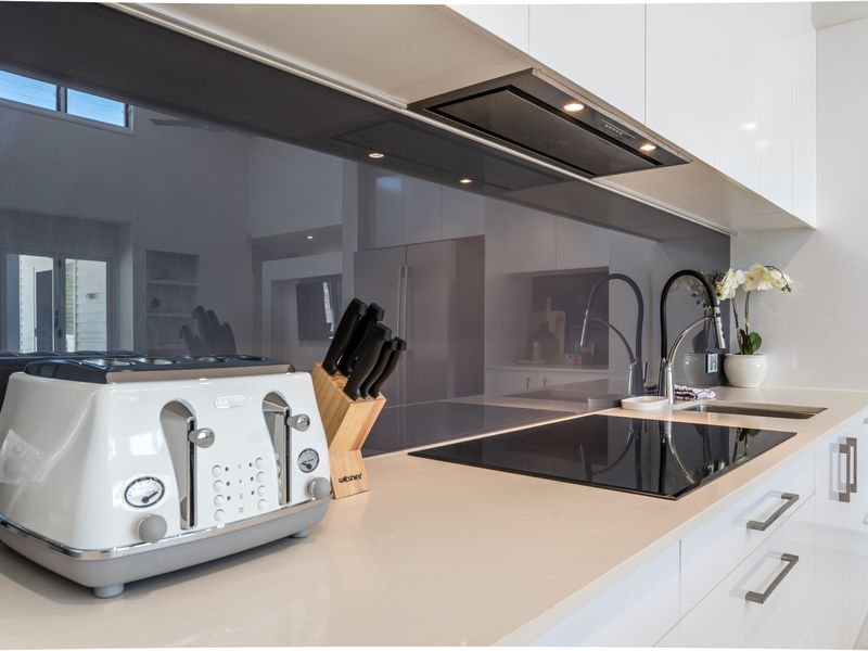 Luxury Pool Home | Near Noosa & Coolum | Sleeps 8