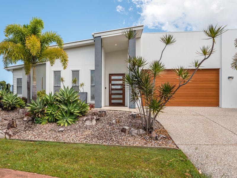 Street view of your private Sunshine Coast escape