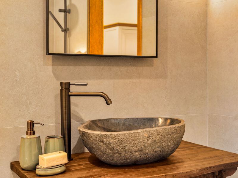 The Lilli Pad- A Tranquil Garden Stay