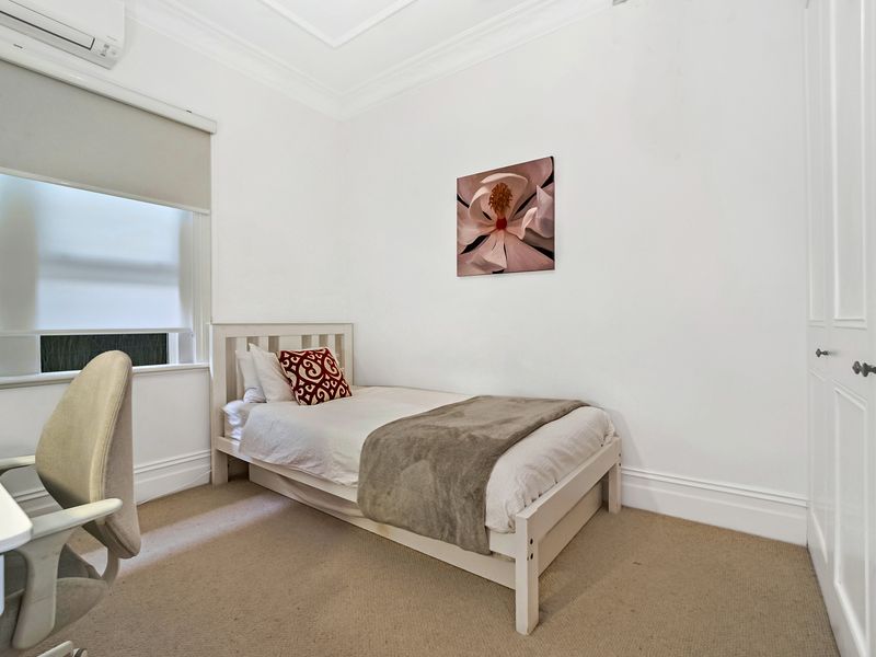 Bedroom ideal for kids or guests