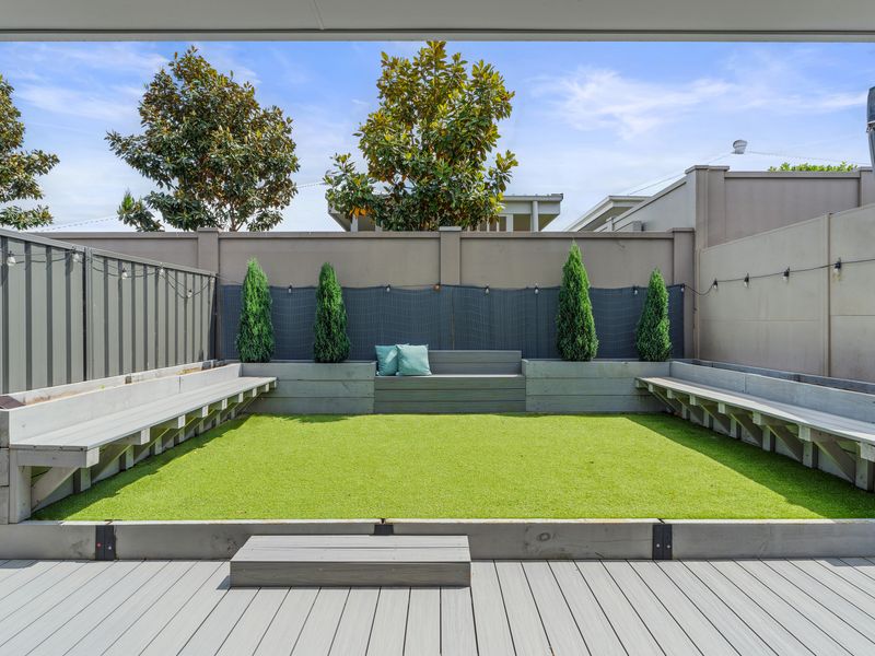 Beautiful outdoor area ideal for entertaining.