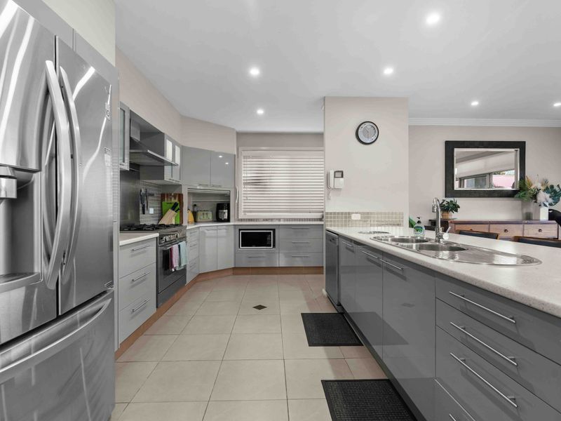 Spacious open kitchen