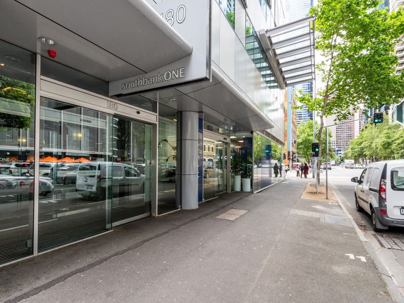 Neat and inviting outside view of the property