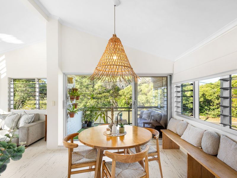 Dining in the sunshine — your indoor-outdoor haven.