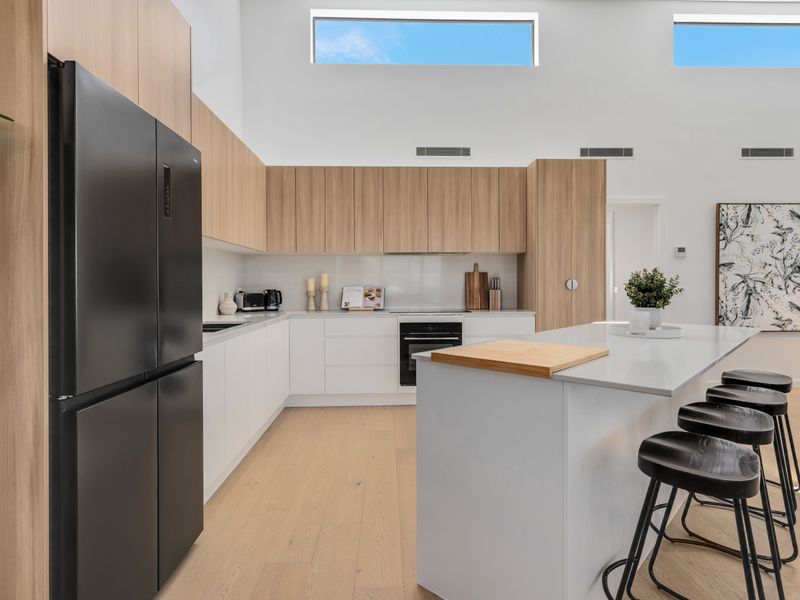 Fully equipped kitchen with quality appliances