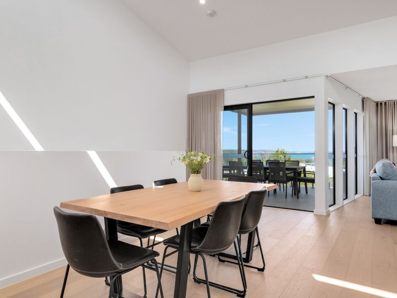 Mary’s Tide & View Vista at Long Beach