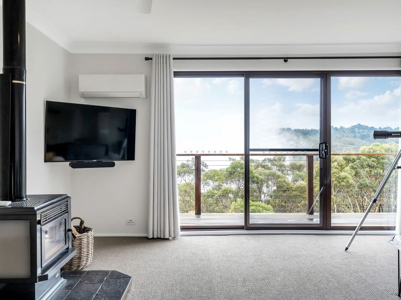 Mountain View Hideout with Stargazing Telescope